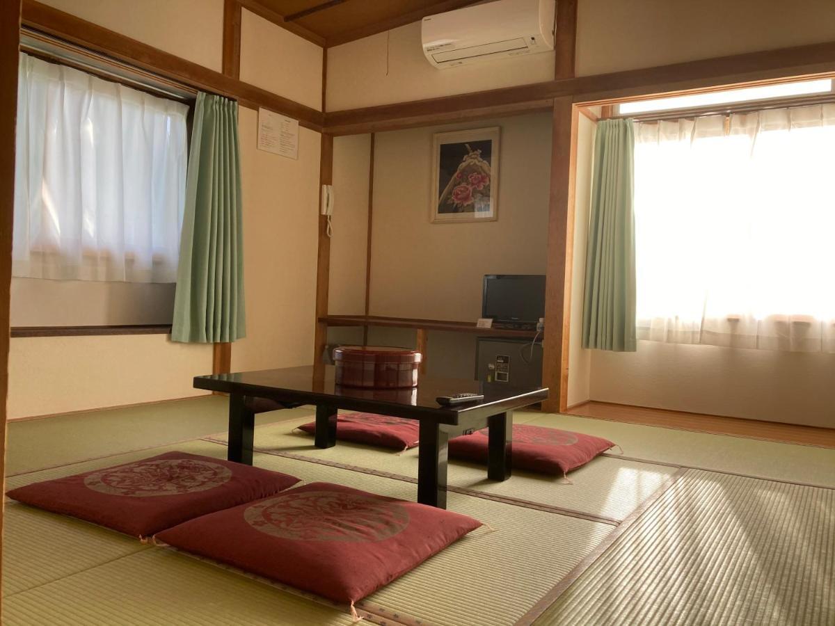 Yamakyuso Hotel Otari Екстериор снимка