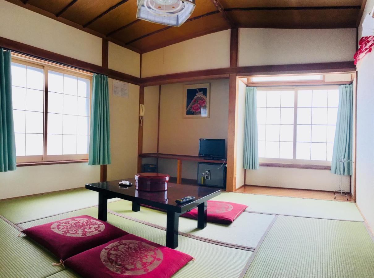 Yamakyuso Hotel Otari Екстериор снимка