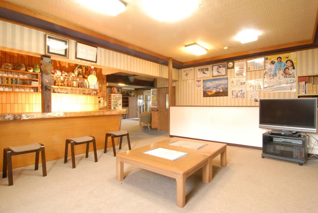 Yamakyuso Hotel Otari Екстериор снимка